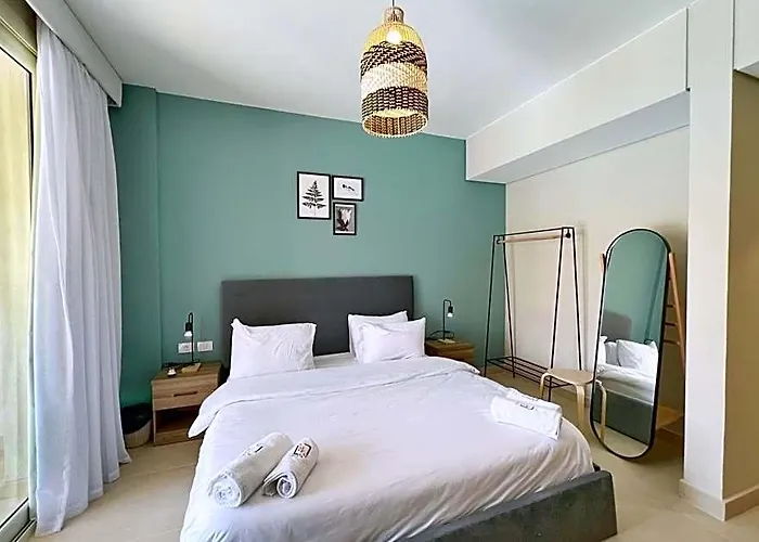 Smooth & Snug 1 Bdr Mangroovy Free & Pool Access Gurdaka
